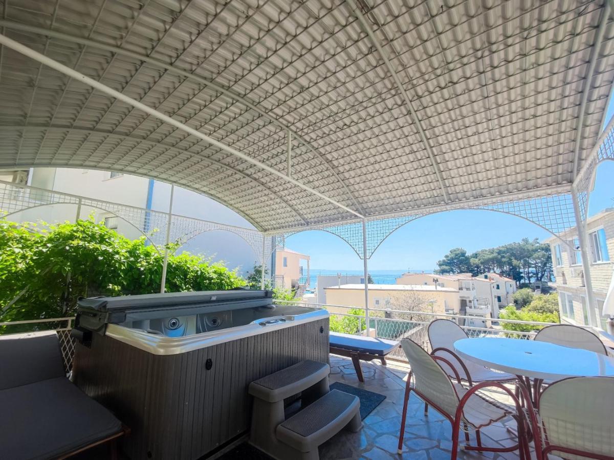B&B villa IVONA Baška Voda Exteriör bild