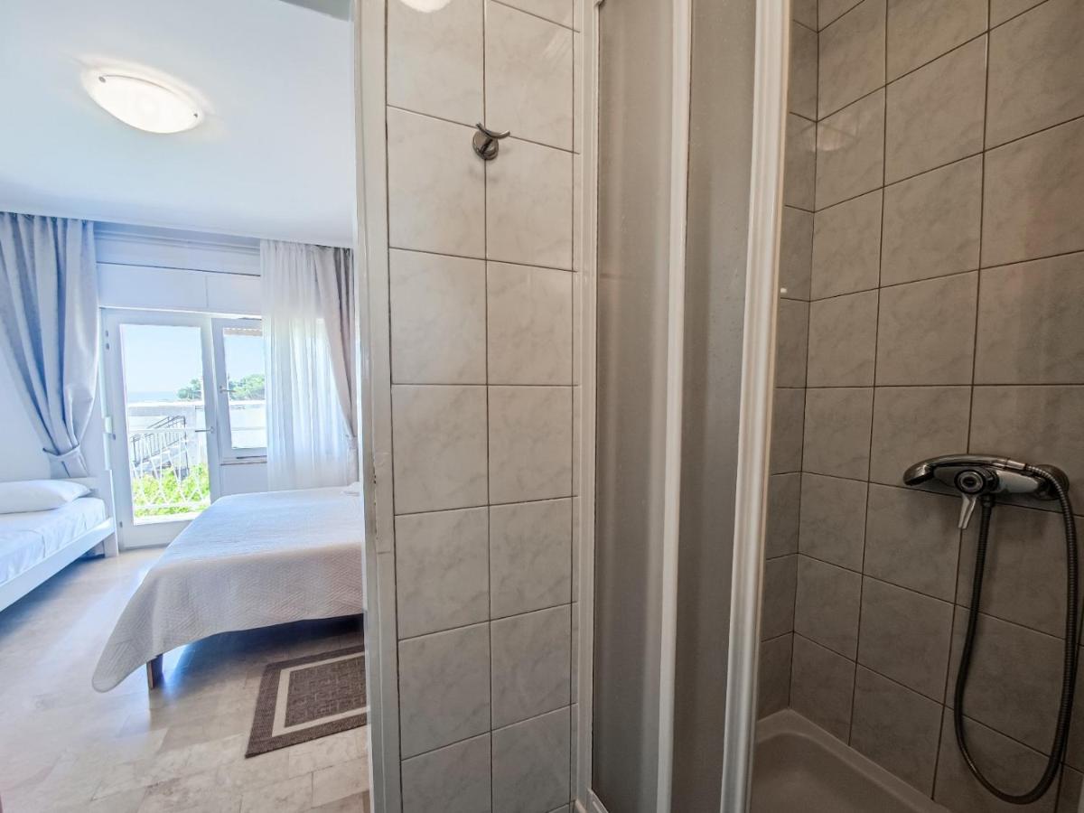 B&B villa IVONA Baška Voda Exteriör bild