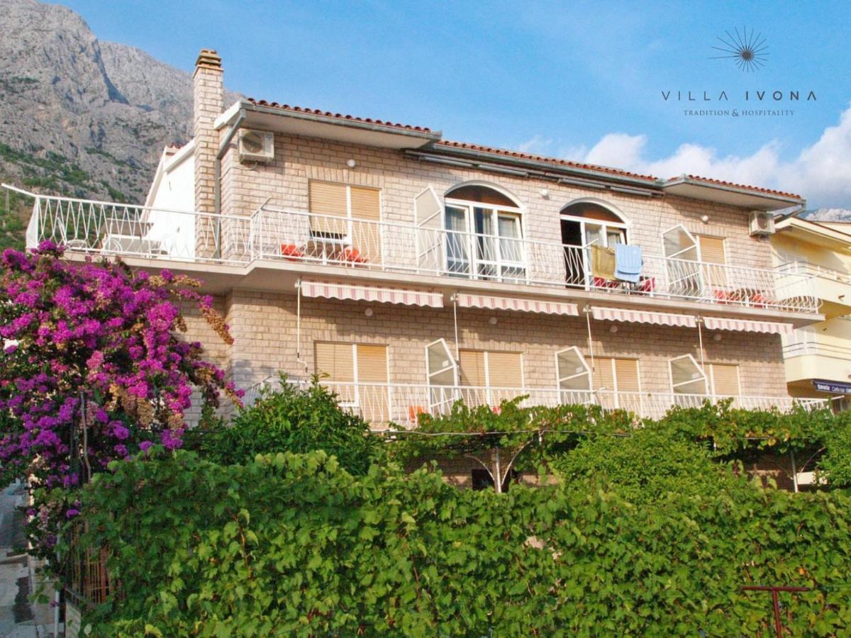 B&B villa IVONA Baška Voda Exteriör bild
